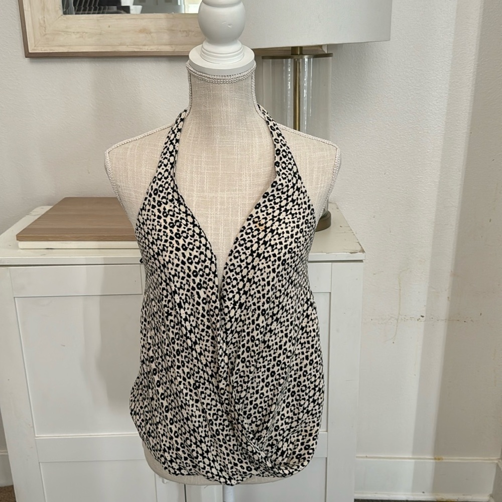 Zara Woman EUC Printed Sleeveless Cross Over Blouse